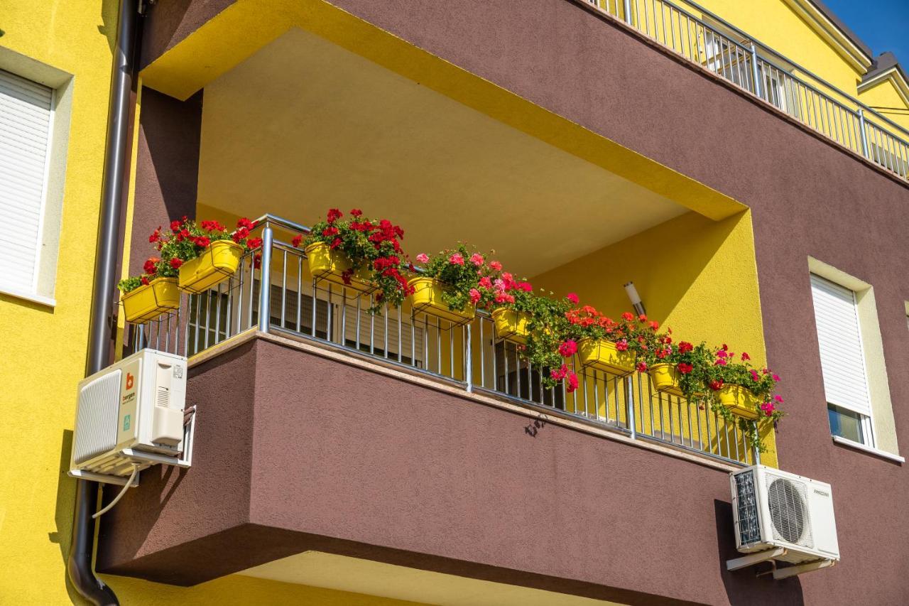 Kalanj Apartmani I Sobe Belgrado Buitenkant foto